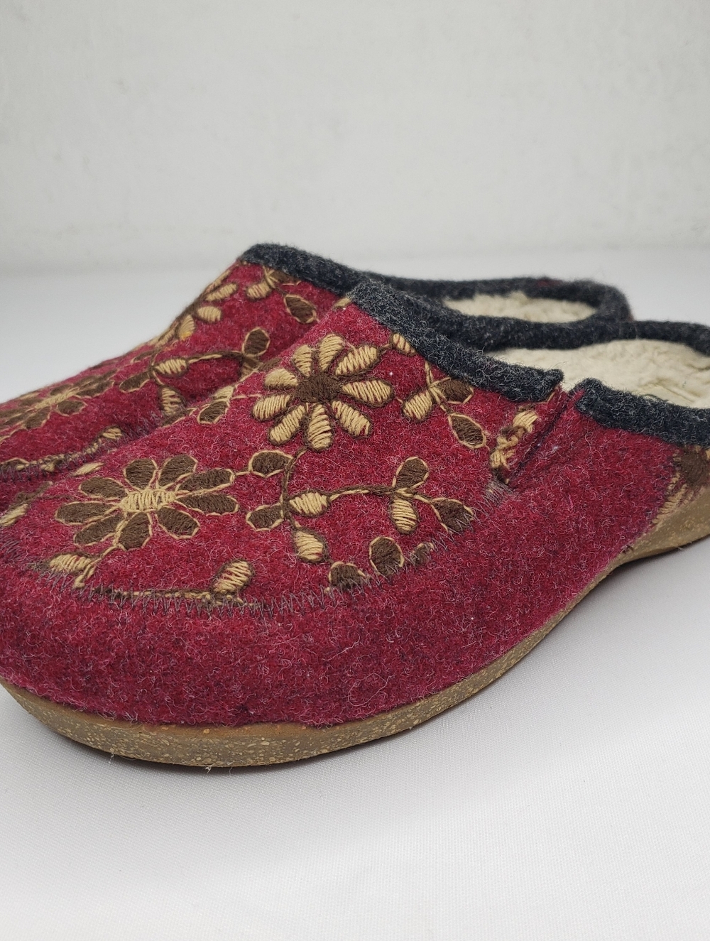 Taos Footwear Burgundy Wool Embroidered Slip-On Clog
